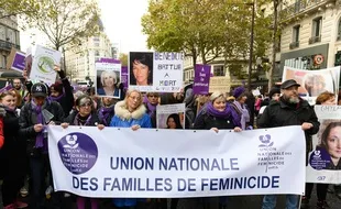 310x190_sandrine-bouchait-presidente-union-nationale-familles-feminicide-defilait-tete-cortege-lors-marche-organisee-collectif-noustoutes-23-novembre-deplore-