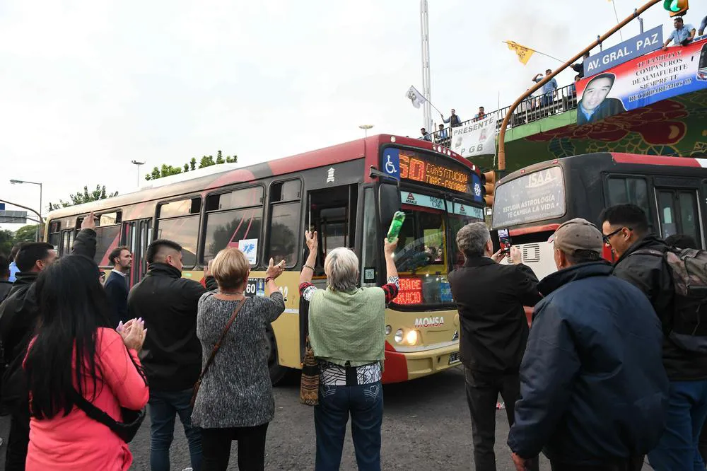 04-04-2023_colectiveros_de_86_lineas_de (1)
