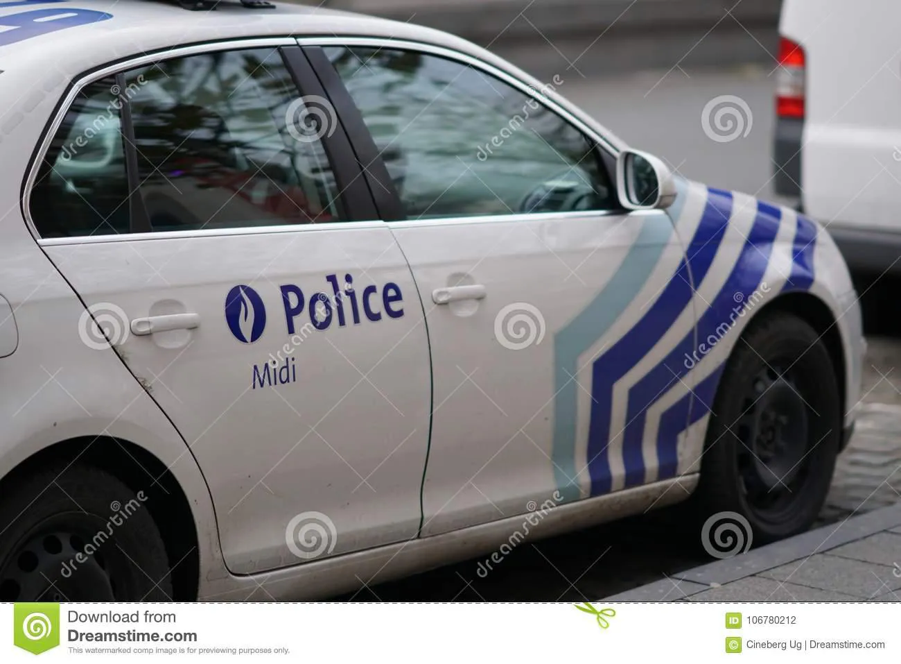 vehículo-policial-federal-en-bruselas-bélgica-106780212