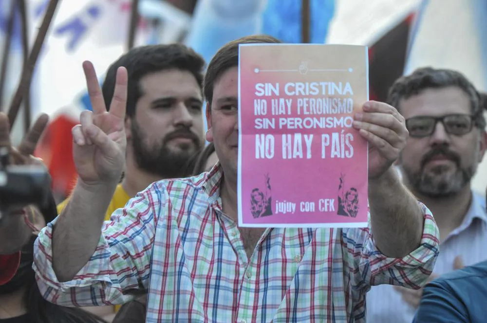 26-08-2022_miles_de_jujenios_y_jujenias