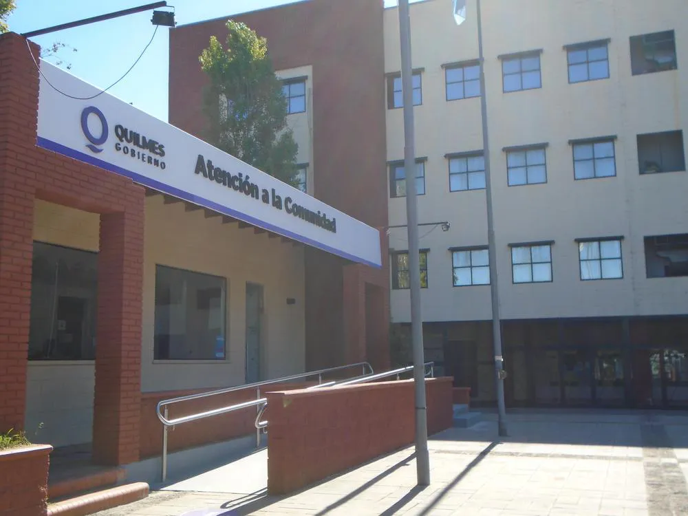 Actual_sede_de_la_Municipalidad_de_Quilmes.