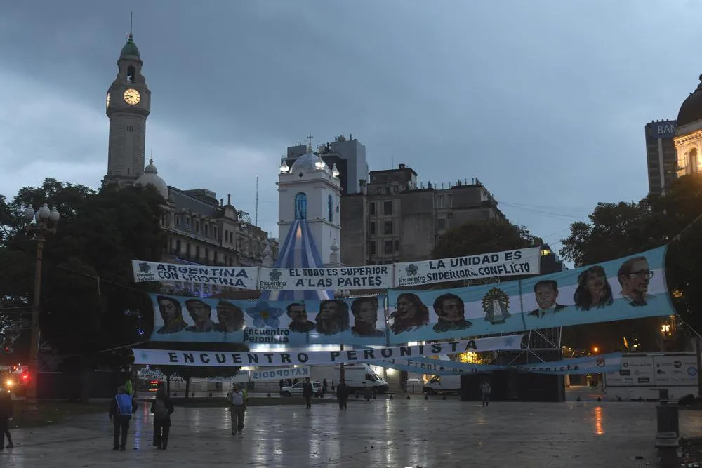 25-05-2023_con_la_vicepresidenta_cristina_fernandez (1)