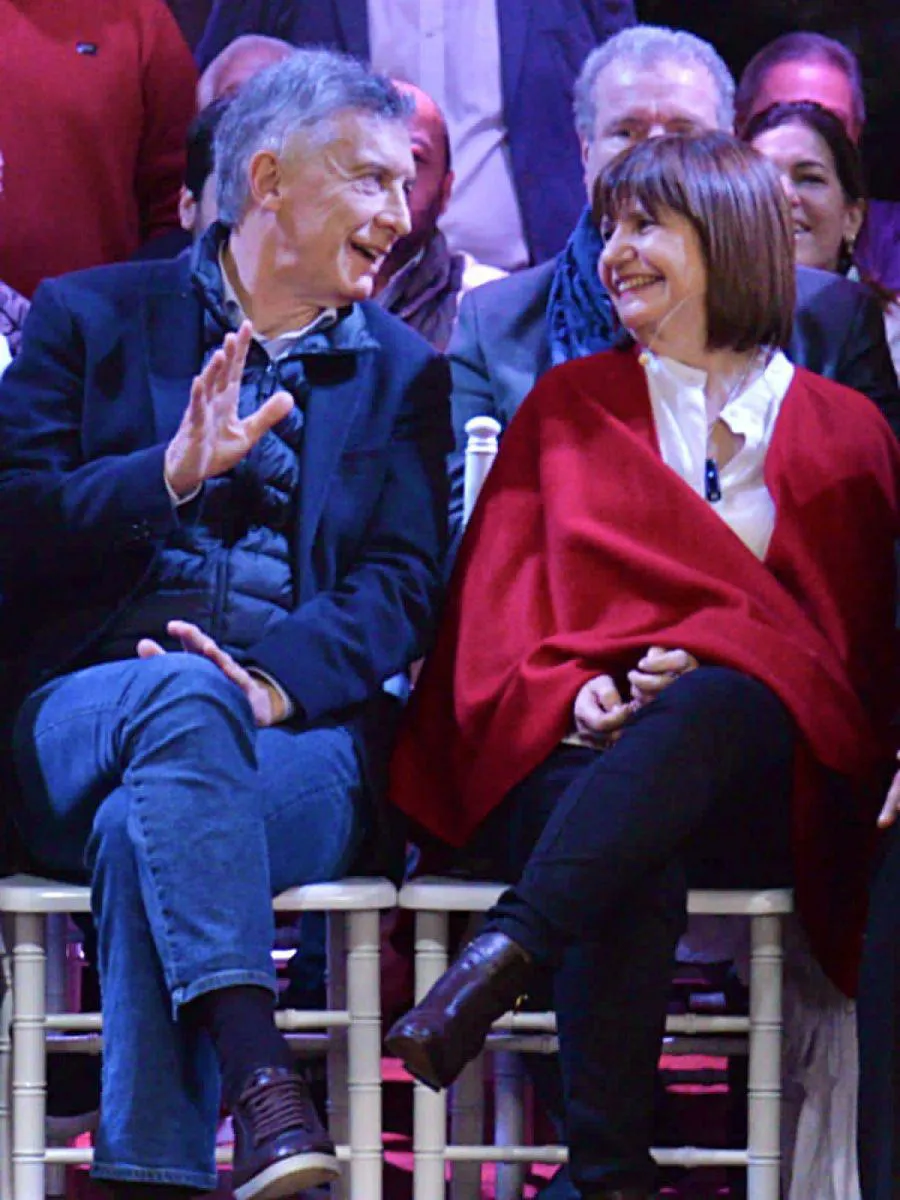 la-presidenta-del-pro-patricia-bullrich-y-el-expresidente-mauricio-macri-1368402