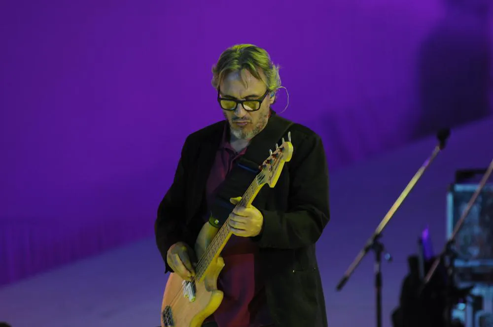 09-09-2022_el_bajista_autor_y_cantante