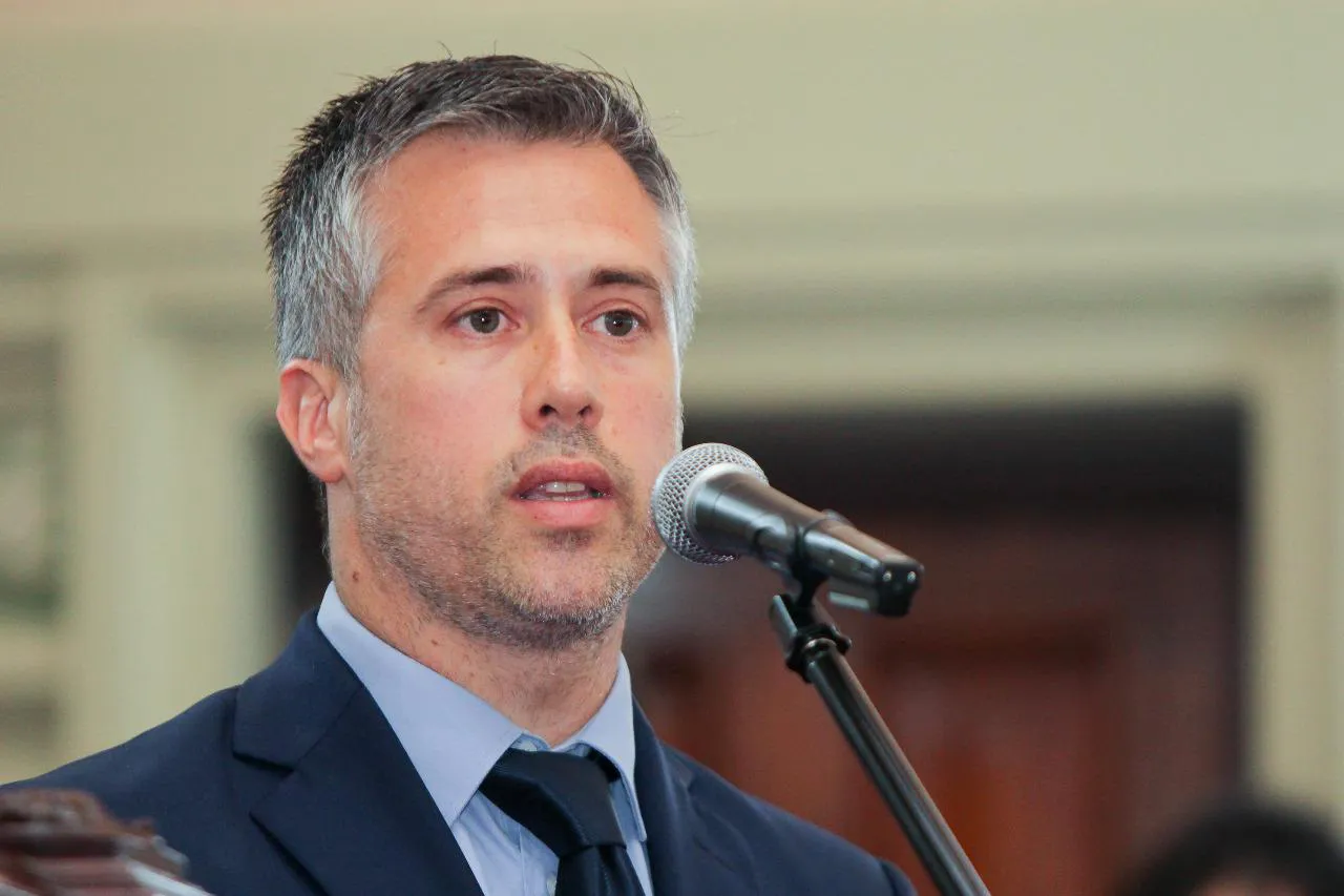 DIPUTADO-LEANDRO-BUSATTO