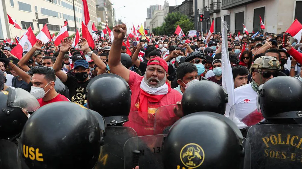 05vid-Peru-fuel-prices-protest-videoSixteenByNine3000