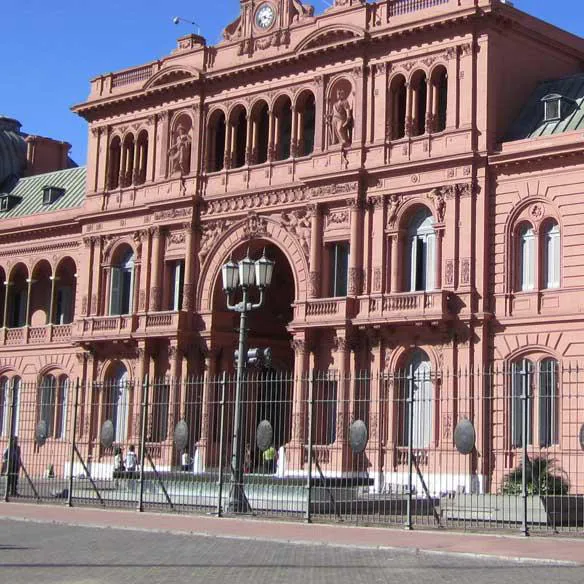 658b94f91d7eb_casa-rosada-square