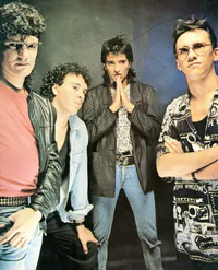 200px-Enanitos_Verdes_(1988)