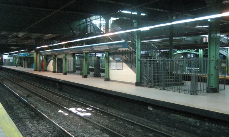 Plaza-Miserere-subte-A-768x461