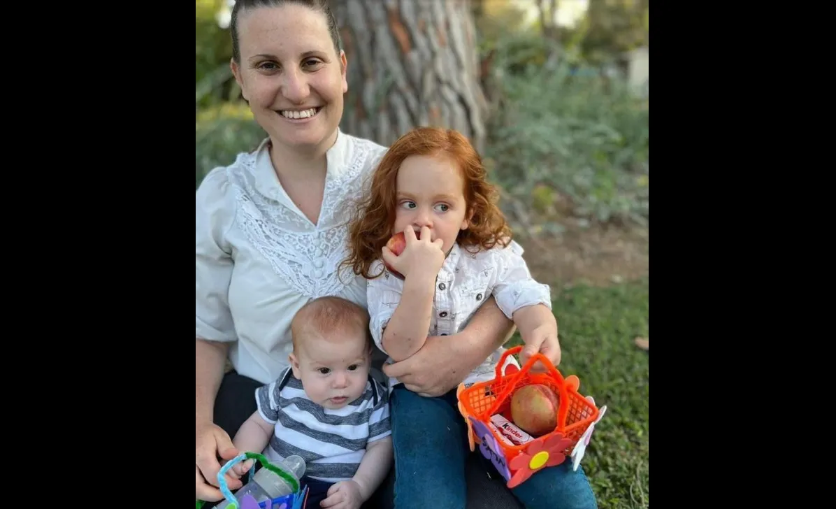 Shiri-Ariel-y-Kfir-Bibas-Foto-Ministerio-de-Exteriores-de-Israel