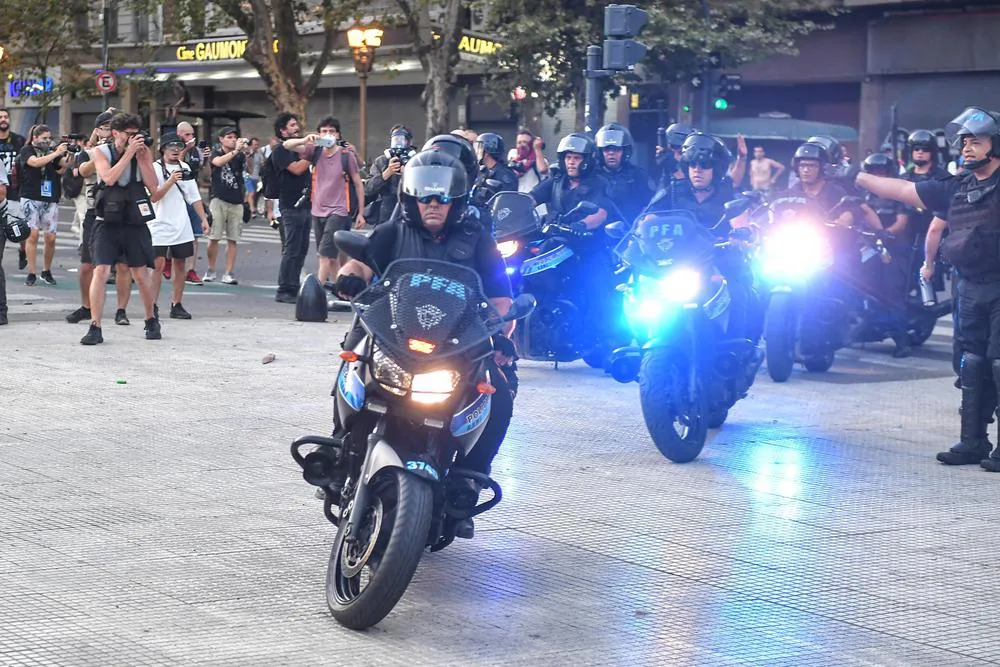 01-02-2024_nuevos_enfrentamientos_entre_policias_y