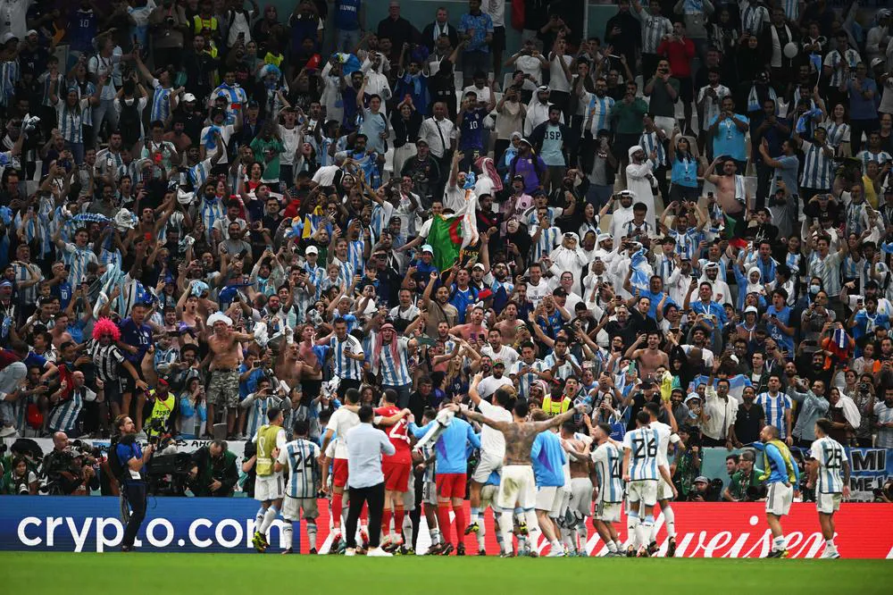 10-12-2022_los_jugadores_festejan_el_triunfo