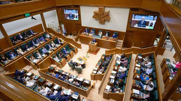 20230914113400_parlamentovascoplenopolit_foto610x342