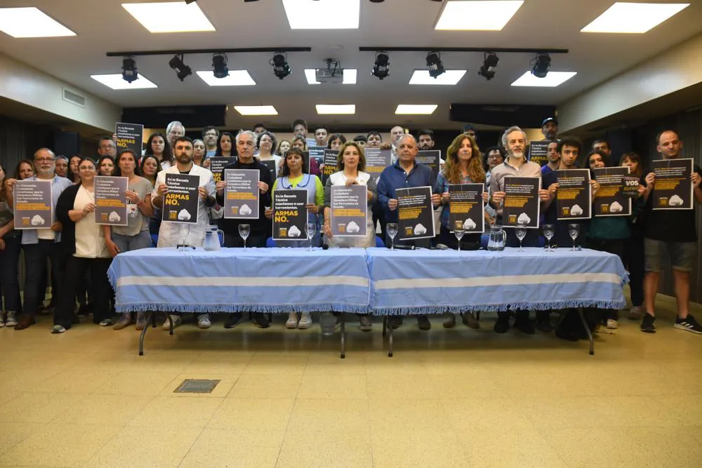 14-11-2023_docentes_portenios_fijaran_maniana_posicion (1)
