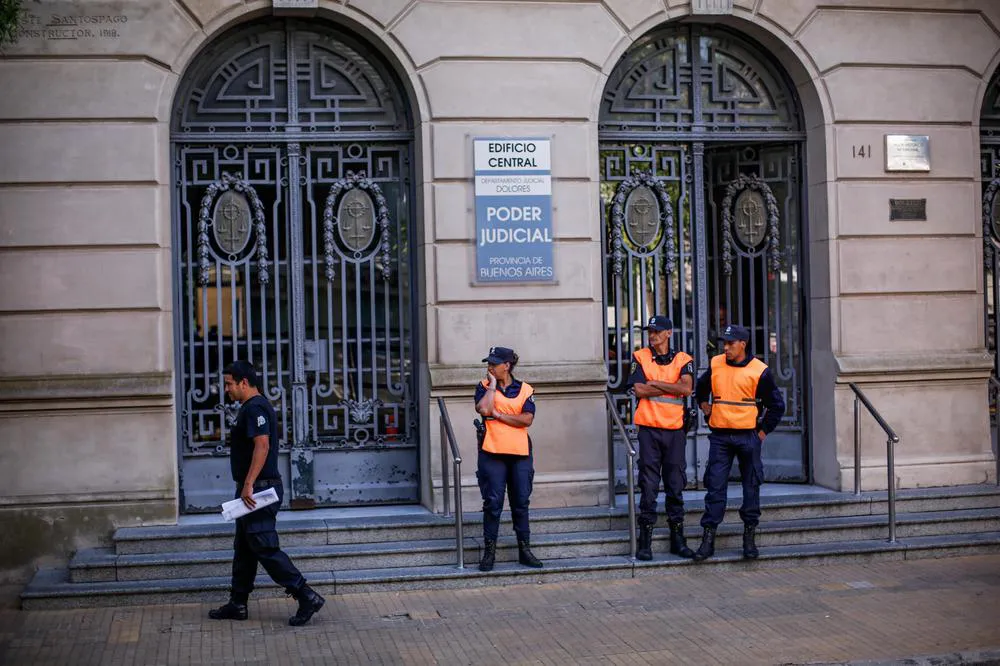 03-01-2023_el_abogado_fernando_burlando_que (1)