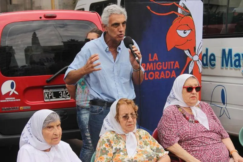 Carlos Raimundi y Hebe5