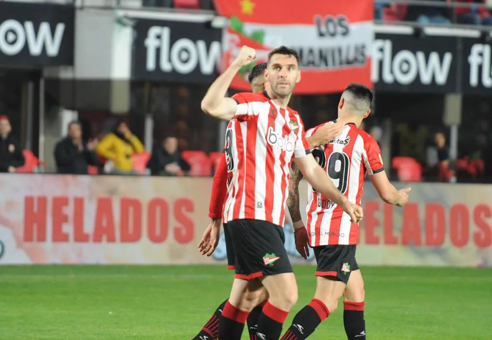 15-06-2022_estudiantes_de_la_plata_recibe