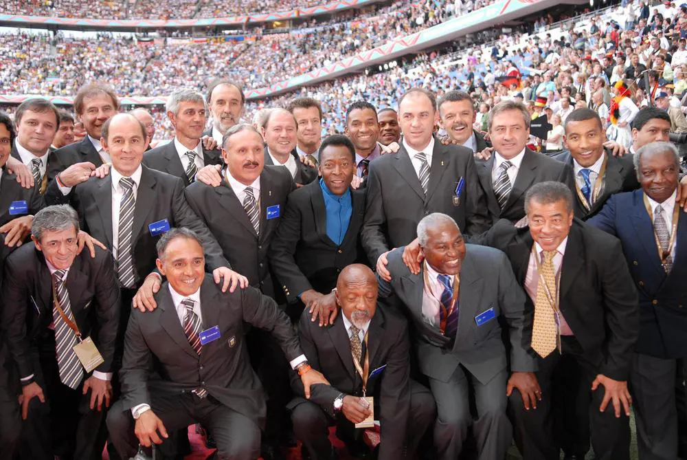30-12-2022_el_astro_brasilenio_pele_uno (1)