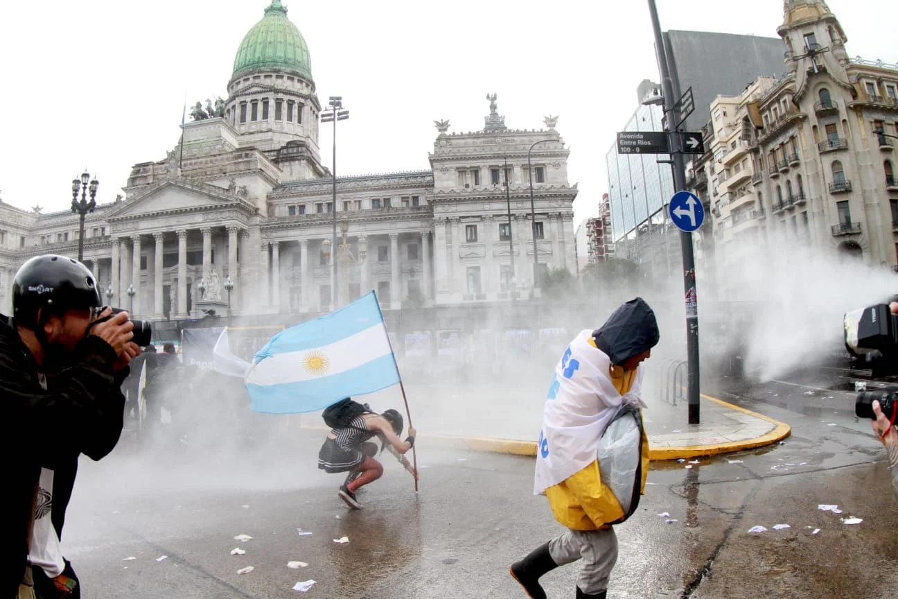 Manifestantes-participan-de-la-quinta-marcha-federal-universitaria-fot-EDGARDO-GOMEZ-3-7