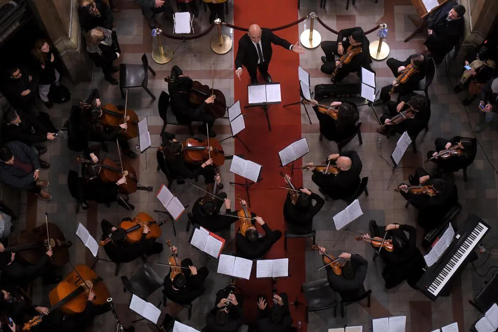 08-07-2022_el_palacio_barolo_uno_de (3)