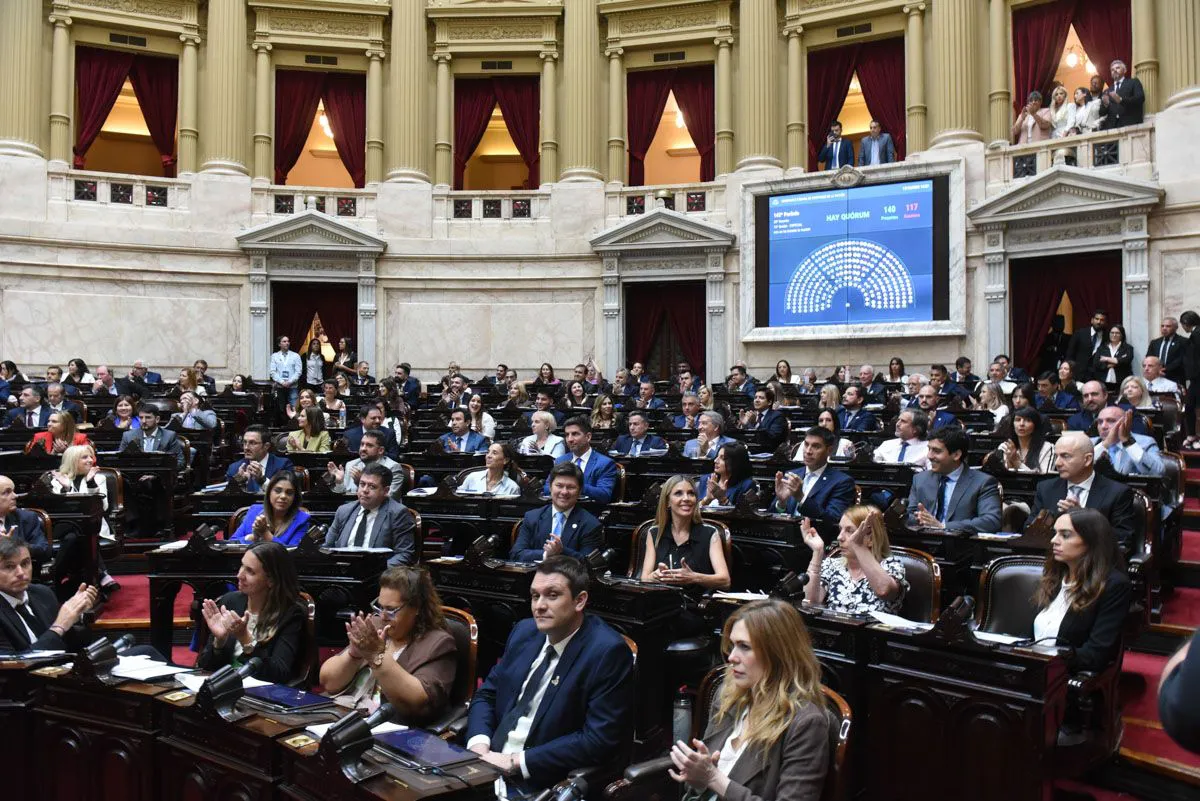 Web_SESIÓN-EXTRAORDINARIA-DIPUTADOS-DEBATE-EL-PROYECTO-DE-LEY-SOBREL-EL-PRESUPUESTO-2026_Prensa-HCDN_2