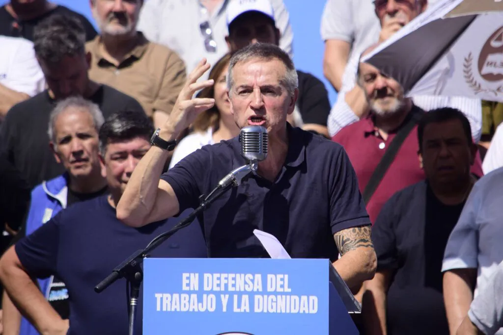 Marcha-CGT-plaza-de-mayo-reforma-Sarapura-6-1024x683