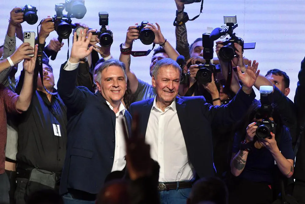 31-10-2022_el_gobernador_de_cordoba_juan