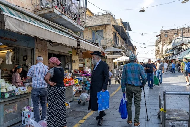 Mercado-en-Jerusalen-Foto-ilustracion-Mana5280-via-Unsplash