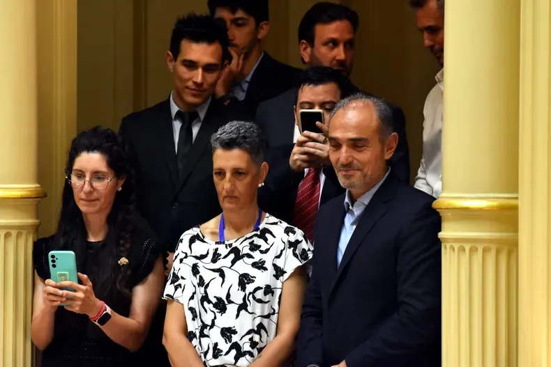 dignosparaestarenterrados