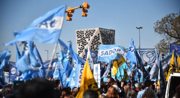 marcha-docentes-750x450-1-735x400