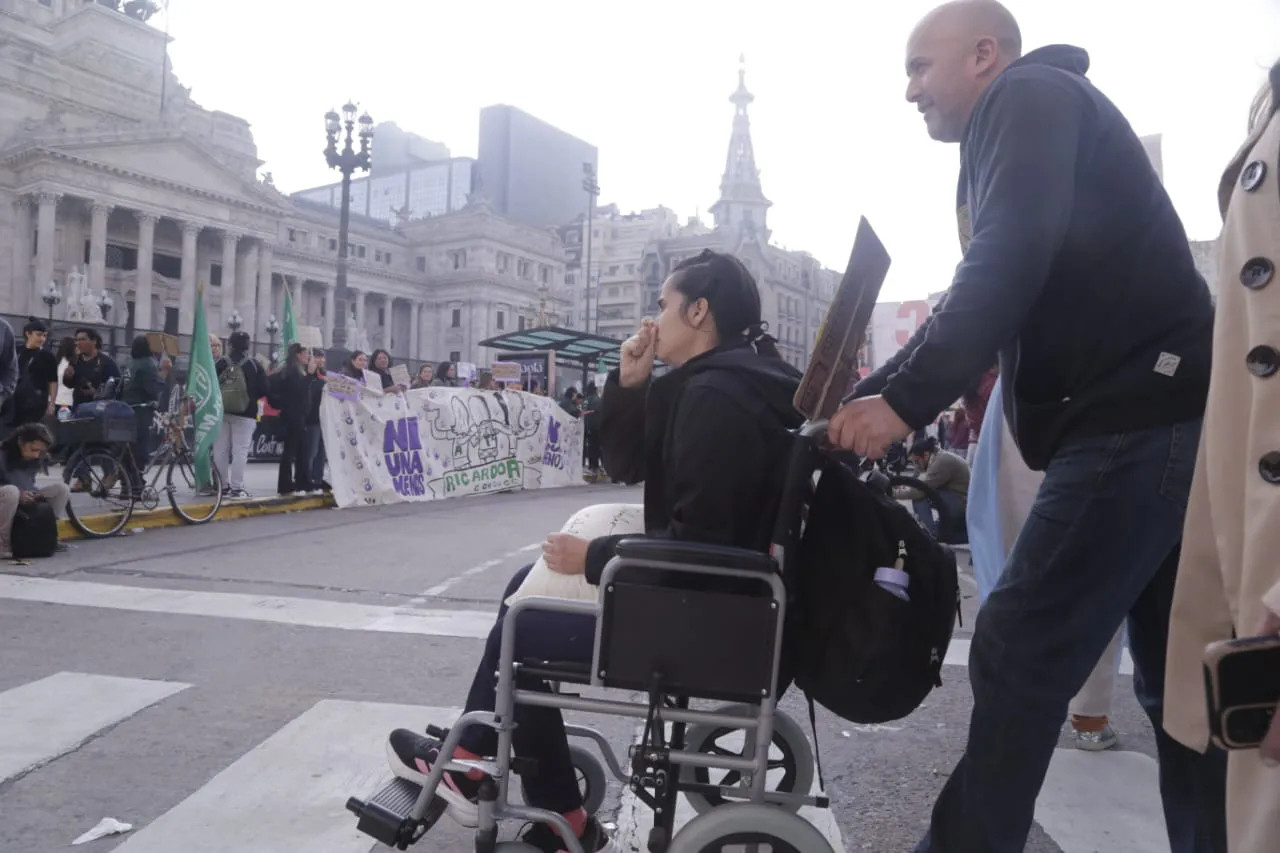 MARCHA-CONGRESO-JUBILADOS-DISCAPACITADOS-NI-UNA-MENOS-FOTO-GOMEZ-13